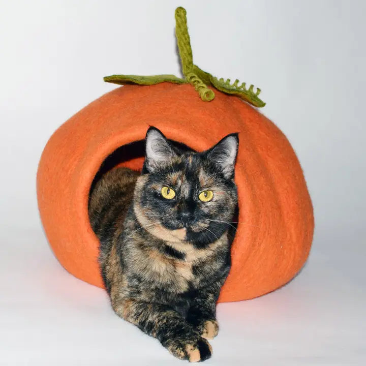WAGNESTG  Pumpkin Cat Cave, Halloween Cat Bed