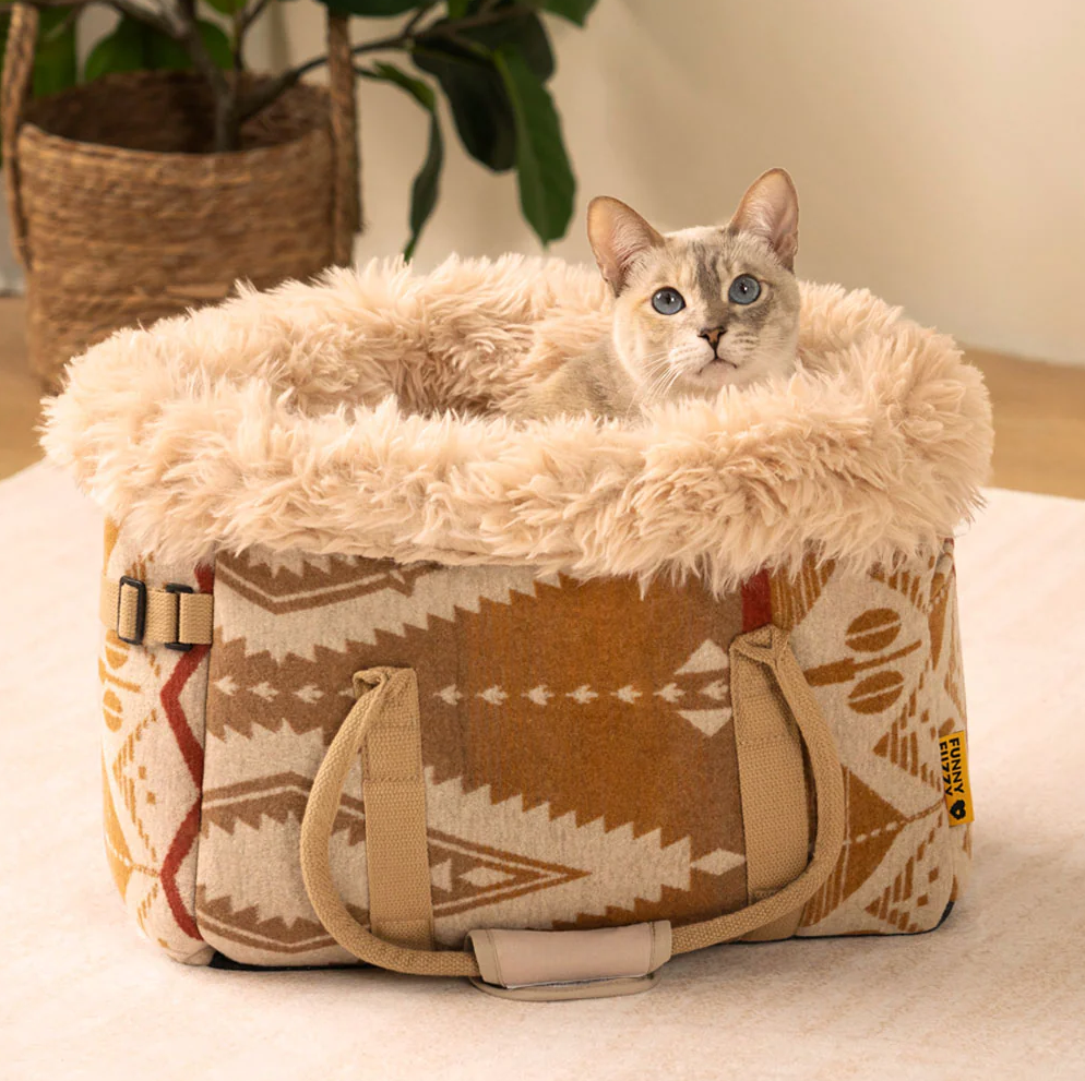 WAGNESTG  Large Reversible All-Season Indie Boho Cat Carrier