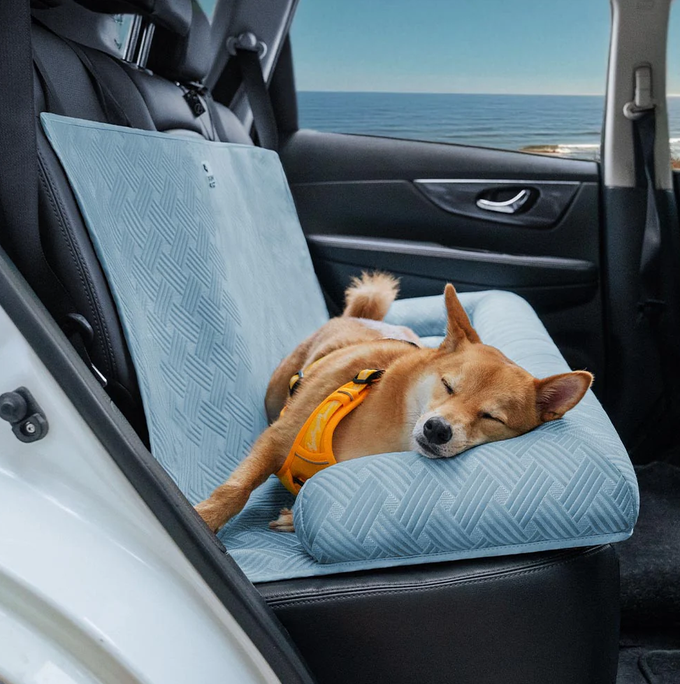 WAGNESTG  Cooling Travel Bolster Safety Back Seat Large Dog Car Seat Bed