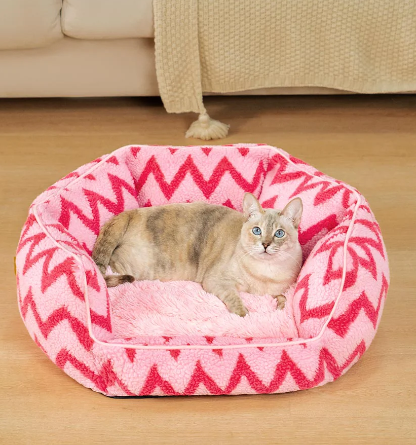 WAGNESTG  Plush Retreat Cat Bed-The Warm Hugger
