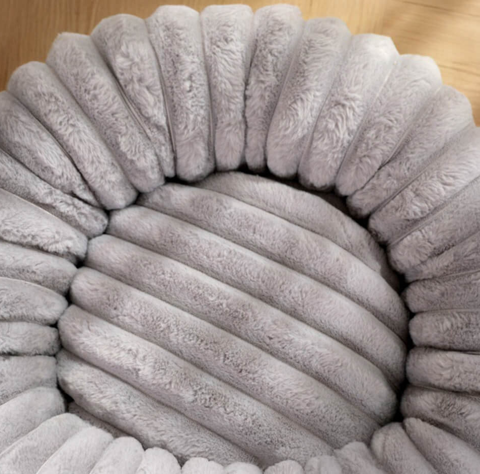 WAGNESTG  Ultra-Soft Plush Round Donut Support Dog & Cat Bed