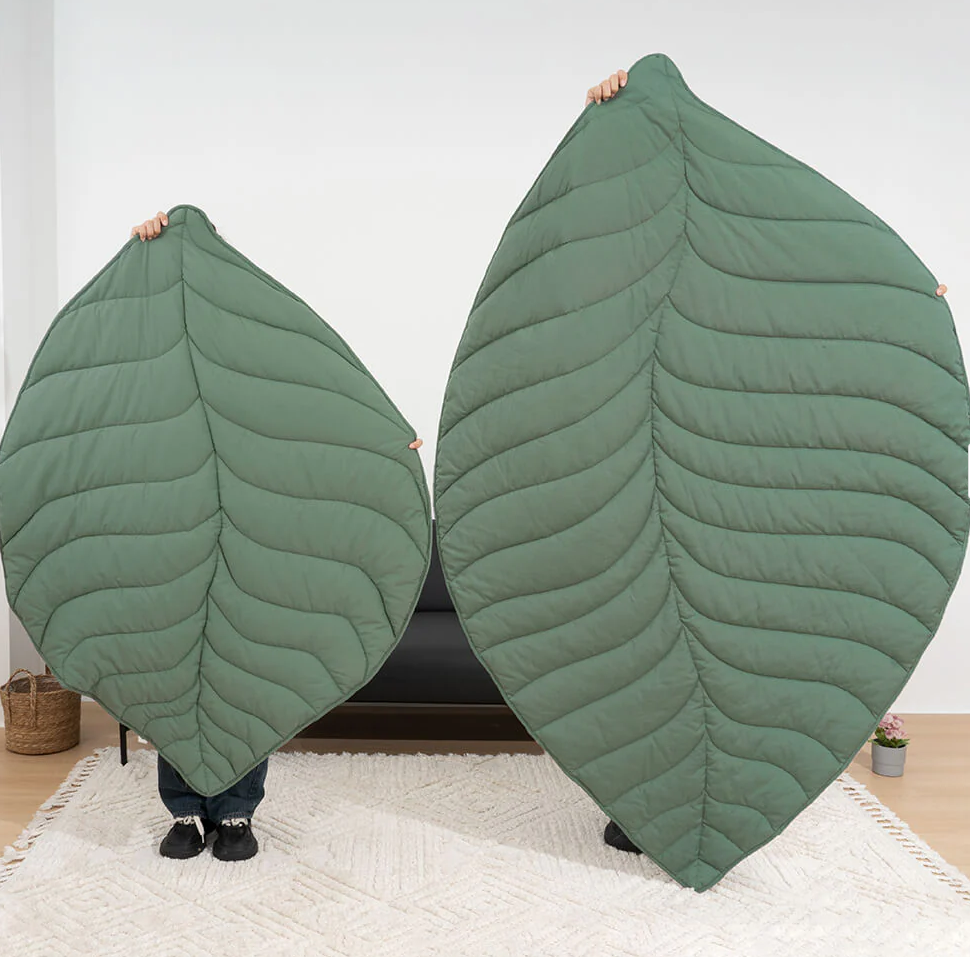 WAGNESTG  Super Large Leaf Shape Human Mat Dog Blanket